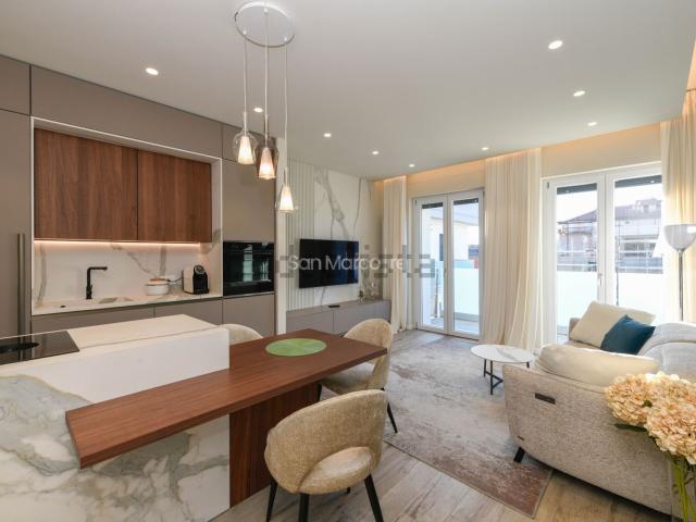 Appartamento in vendita di 90 m² in Viale Europa, 41