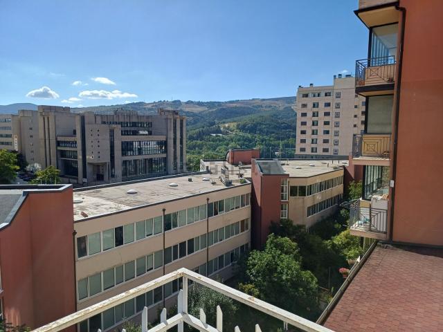 Appartamento in vendita di 90 m² in Viale Guglielmo Marconi, 293