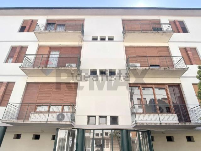 Appartamento in vendita di 90 m² in Viale G.Carducci, 27