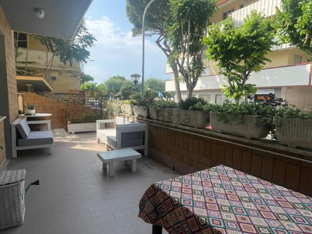 Appartamento in vendita di 90 m² in Viale Gabriele D&apos Annunzio, 12