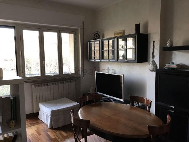 Appartamento in vendita di 90 m² in Viale Giacomo Leopardi, 11