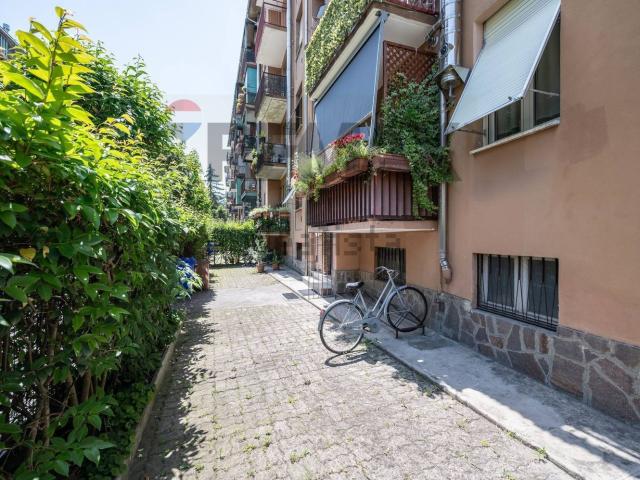 Appartamento in vendita di 90 m² in Viale Ildebrando Cocconi, 22