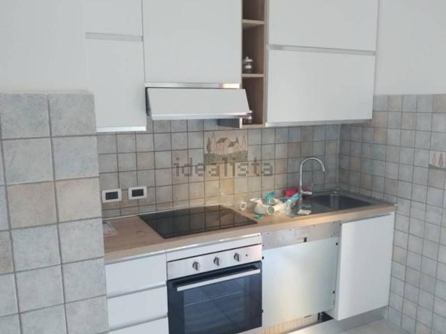 Appartamento in vendita di 90 m² in Viale J. Barozzi, 118