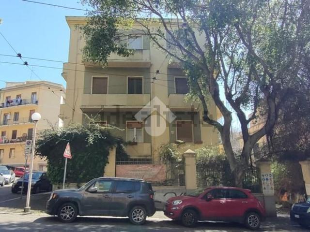 Appartamento in vendita di 90 m² in Viale Luigi Merello, 1