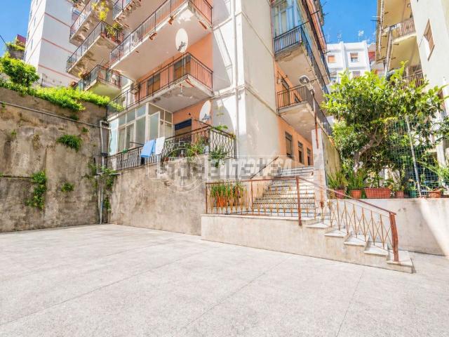 Appartamento in vendita di 90 m² in Viale Principe Umberto