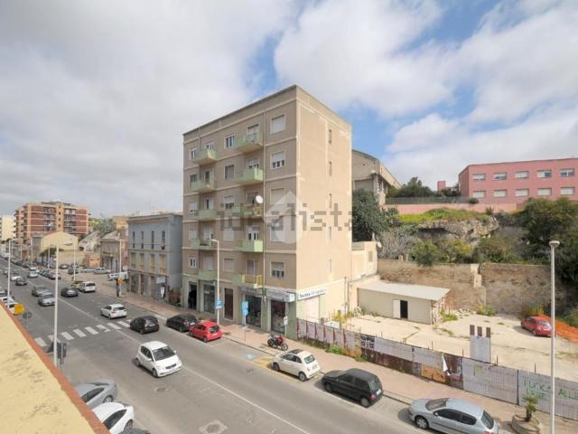 Appartamento in vendita di 90 m² in Viale Sant&apos Avendrace, 32