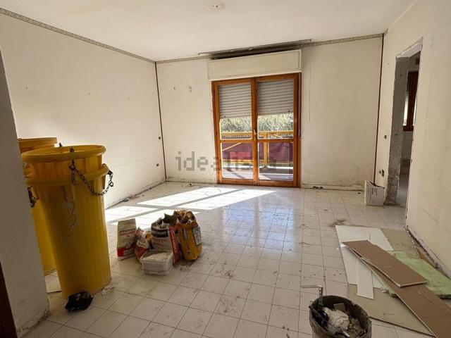 Appartamento in vendita di 90 m² in Viale Silvio Pellico, 2