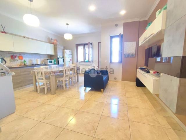 Appartamento in vendita di 90 m² in Viale Virgilio, 75