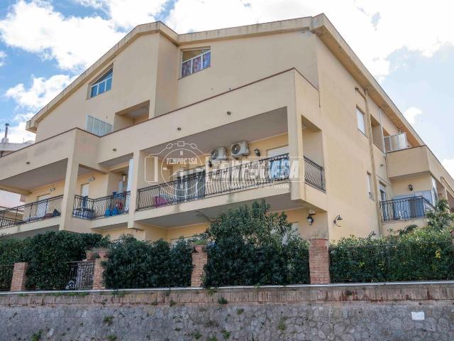Appartamento in vendita di 91 m² in Contrada Malapezza, 1