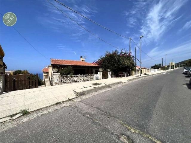 Appartamento in vendita di 91 m² in Lungomare Alabe, 32