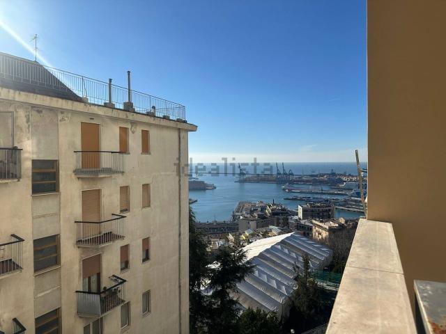 Appartamento in vendita di 91 m² in Largo San Francesco da Paola, 53