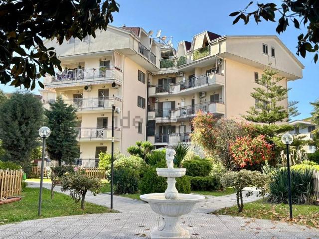 Appartamento in vendita di 91 m² in Via Tommaso Albarella
