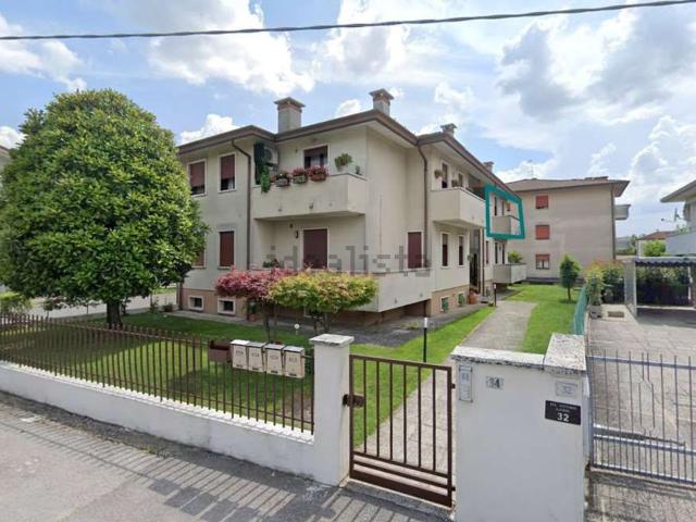 Appartamento in vendita di 91 m² in Via V. Alfieri, 34