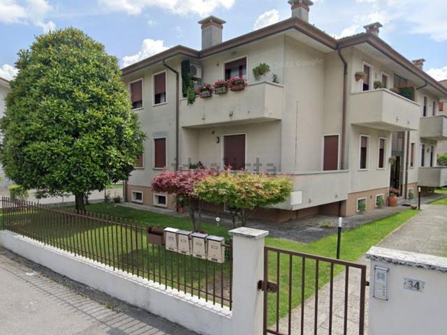 Appartamento in vendita di 91 m² in Via V. Alfieri, 34