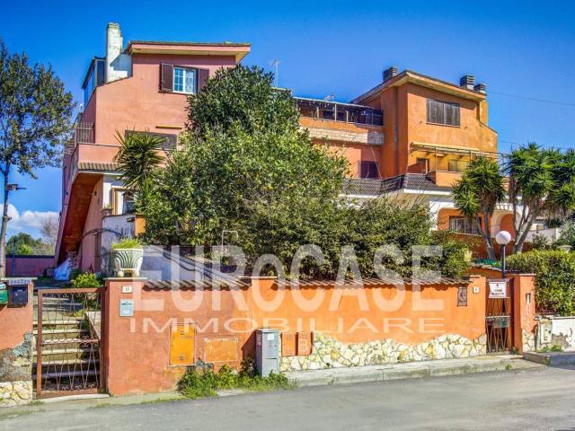 Appartamento in vendita di 91 m² in Via Aosta