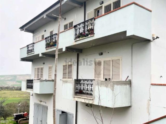 Appartamento in vendita di 91 m² in Via Belvedere, 21