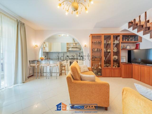 Appartamento in vendita di 91 m² in Via Camponuovo, 13