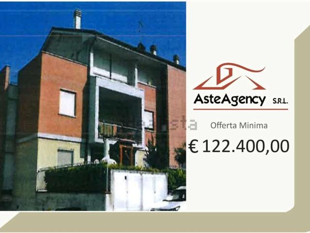 Appartamento in vendita di 91 m² in Via Carlo Urbani