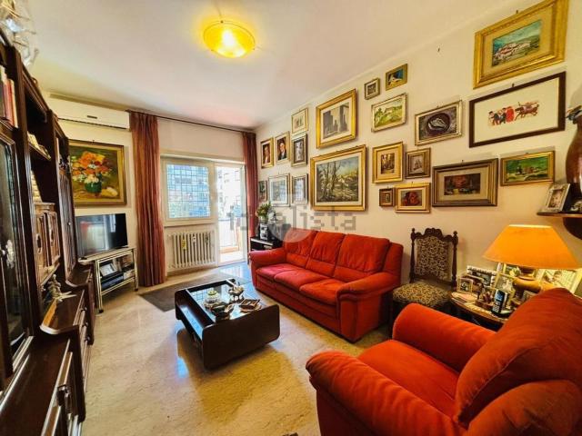 Appartamento in vendita di 91 m² in Via Cornelio Magni