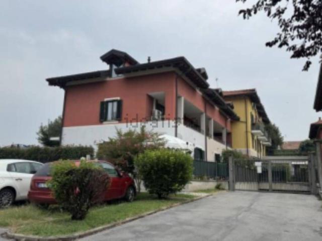 Appartamento in vendita di 91 m² in Via Cosio