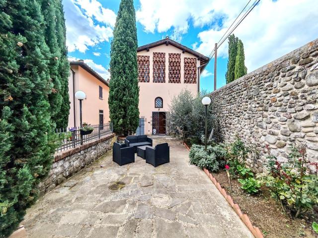 Appartamento in vendita di 91 m² in Via del Cesto
