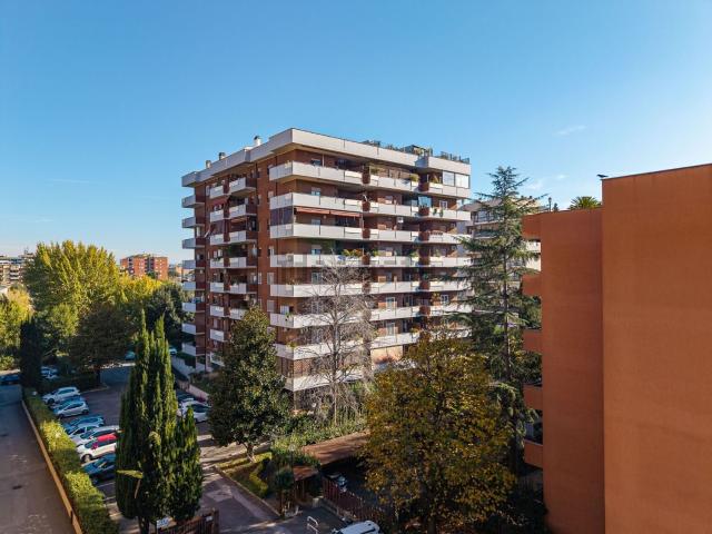 Appartamento in vendita di 91 m² in Via del Fosso del Torrino