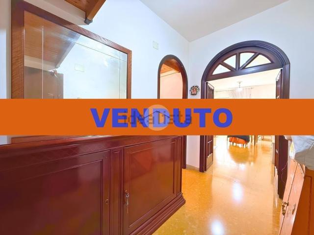 Appartamento in vendita di 91 m² in Via dell&apos Impruneta, 132