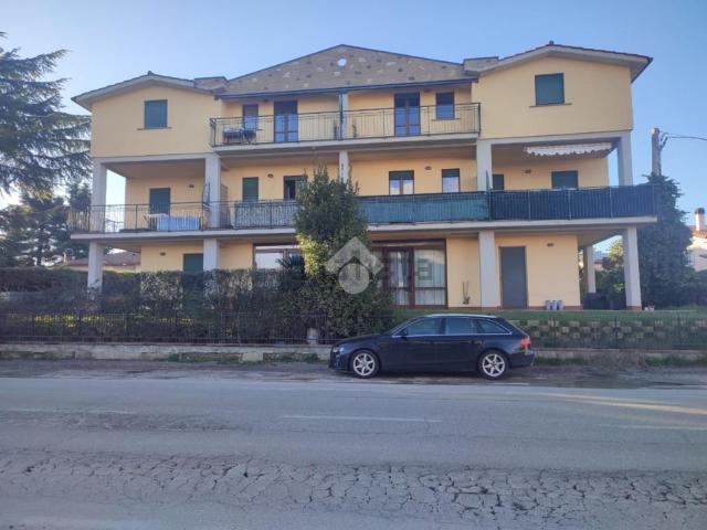 Appartamento in vendita di 91 m² in Via delle Marche