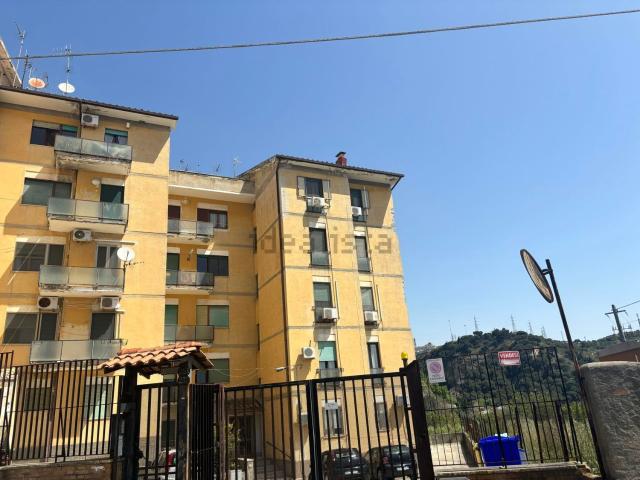 Appartamento in vendita di 91 m² in Via Domenico Marincola Pistoia, 281