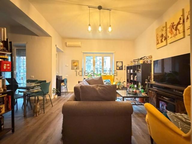 Appartamento in vendita di 91 m² in Via Federico Ozanam, 82