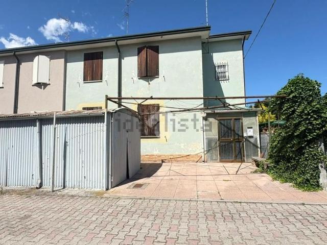 Appartamento in vendita di 91 m² in Via Fratelli Rosselli, 61