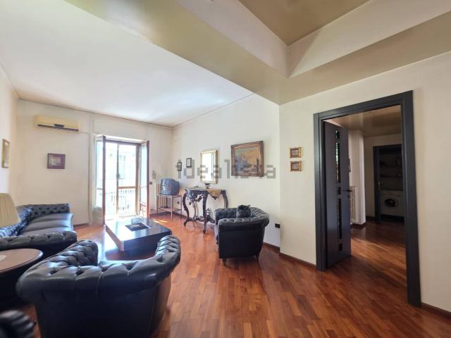 Appartamento in vendita di 91 m² in Via Francesco Manzo, 11