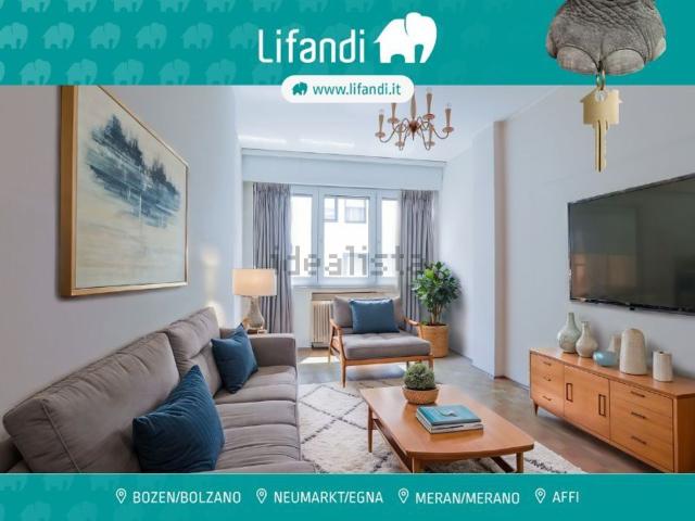 Appartamento in vendita di 91 m² in Via Giosuè Carducci