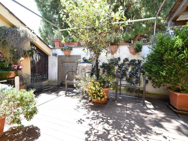 Appartamento in vendita di 91 m² in Via Giulio Cesare