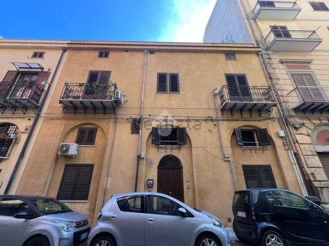 Appartamento in vendita di 91 m² in Via Giuseppe Whitaker, 10