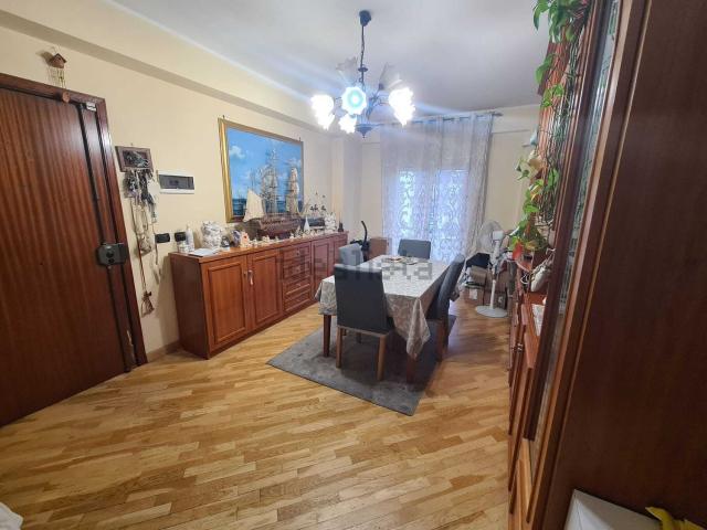 Appartamento in vendita di 91 m² in Via Guglielmo Oberdan, 12