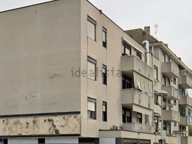Appartamento in vendita di 91 m² in Via Gustavo Badini, 15