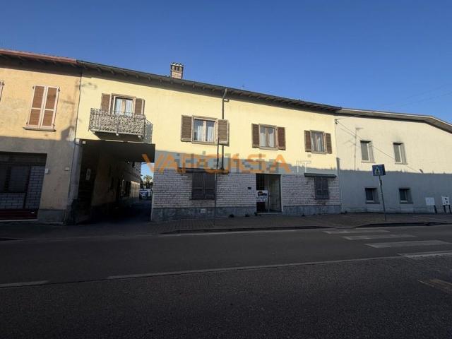 Appartamento in vendita di 91 m² in Via Luciano Manara