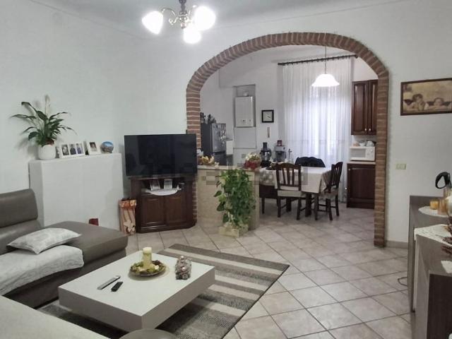 Appartamento in vendita di 91 m² in Via Martiri della Libertà