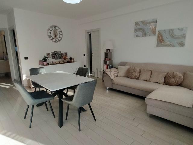 Appartamento in vendita di 91 m² in Via Montessori, 5