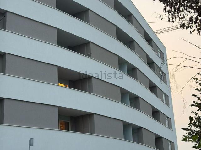 Appartamento in vendita di 91 m² in Viale Mercato Nuovo, 44