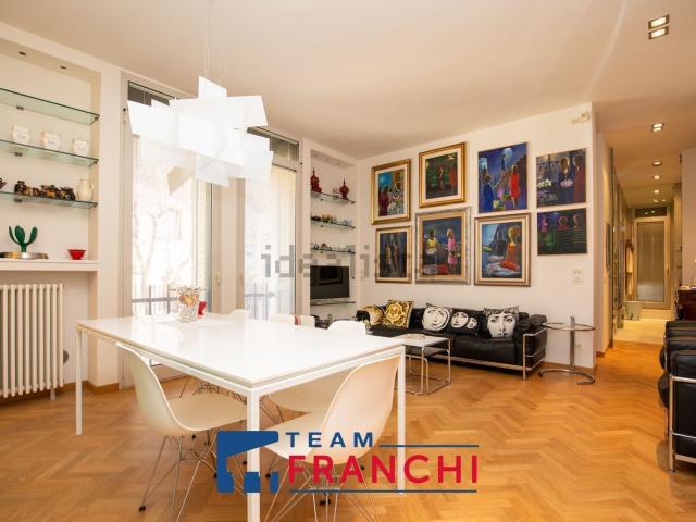 Appartamento in vendita di 92 m² in Contrada Santa Chiara, 19