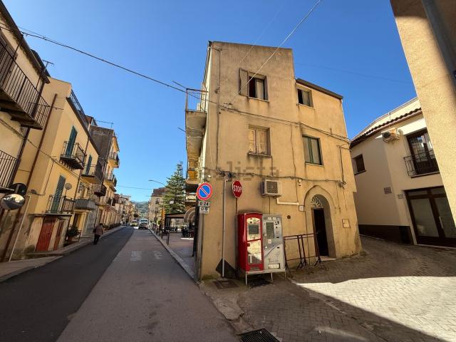 Appartamento in vendita di 92 m² in Cortile Santa Caterina, 1