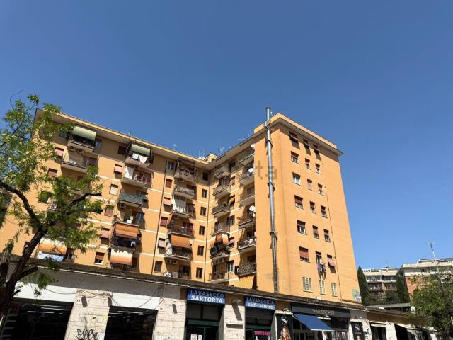 Appartamento in vendita di 92 m² in Piazza dei Consoli, 41