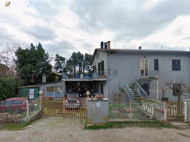 Appartamento in vendita di 92 m² in Via Tomba, 771