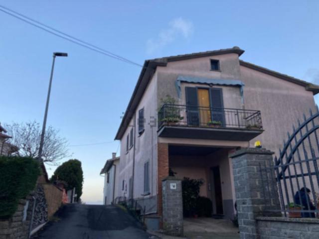 Appartamento in vendita di 92 m² in Via Zepponami
