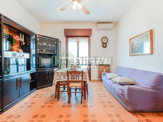 Appartamento in vendita di 92 m² in Via Alessandro Manzoni, 7