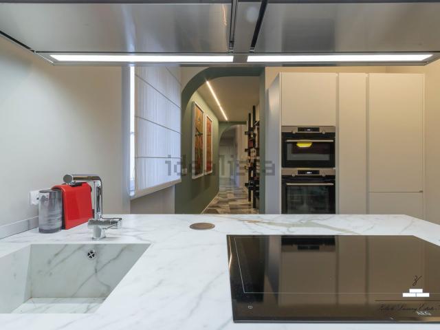 Appartamento in vendita di 92 m² in Via Antonio Canova, 37