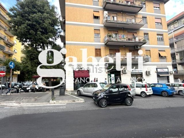 Appartamento in vendita di 92 m² in Via Bellegra, 49