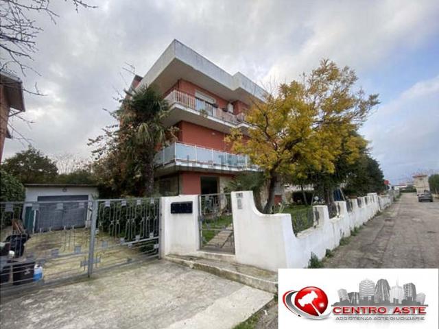 Appartamento in vendita di 92 m² in Via Braga
